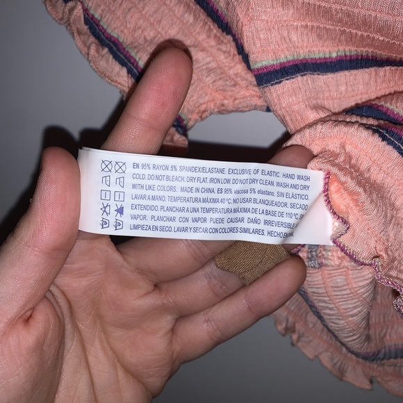 [M]👚NWOT - F21 crop top - Picture 5 of 6